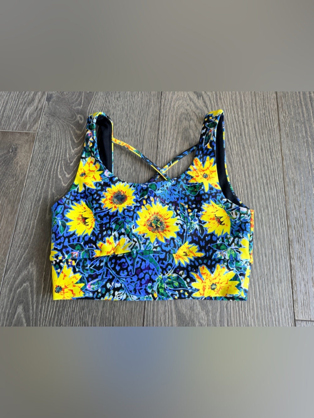 Exotica Sublime Sunflower Performance Scoop Neck Comfort Crop Top
